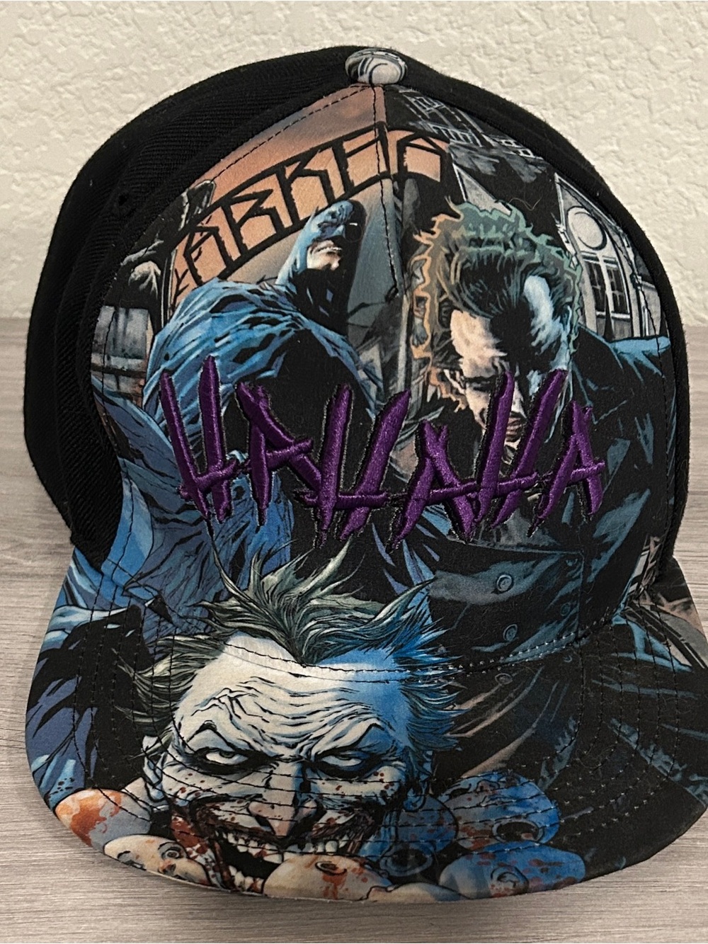 DC Comics Joker "HAHAHA" Arkham Snapback Hat - Picture 3 of 7